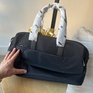 AWAY The Everyday Bag * RRP $198.00 * mega deal